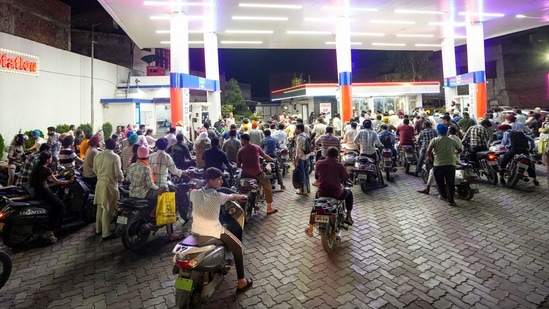 E85 દત્તક ગ્રાહકો માટે વૈકલ્પિક રહેશે, વર્ષના અંત સુધીમાં રોલઆઉટ| ભારત સમાચાર